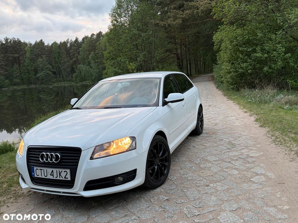 Audi A3 Sportback 1.6 TDI DPF Ambiente - 1