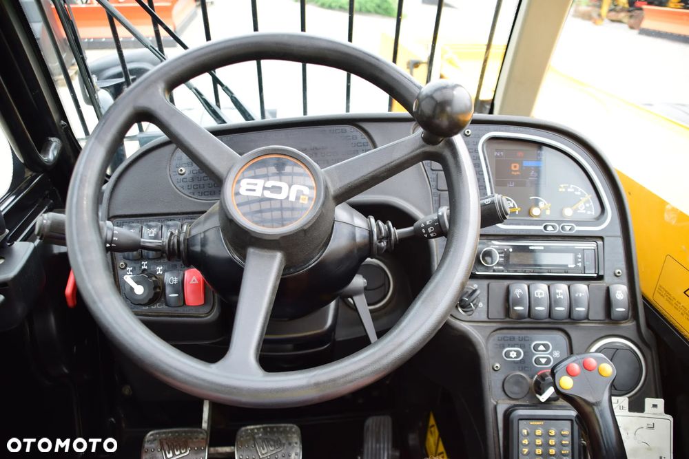 JCB 541-70 - 24