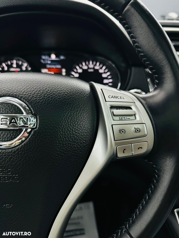 Nissan Qashqai 1.2 DIG-T TEKNA - 30