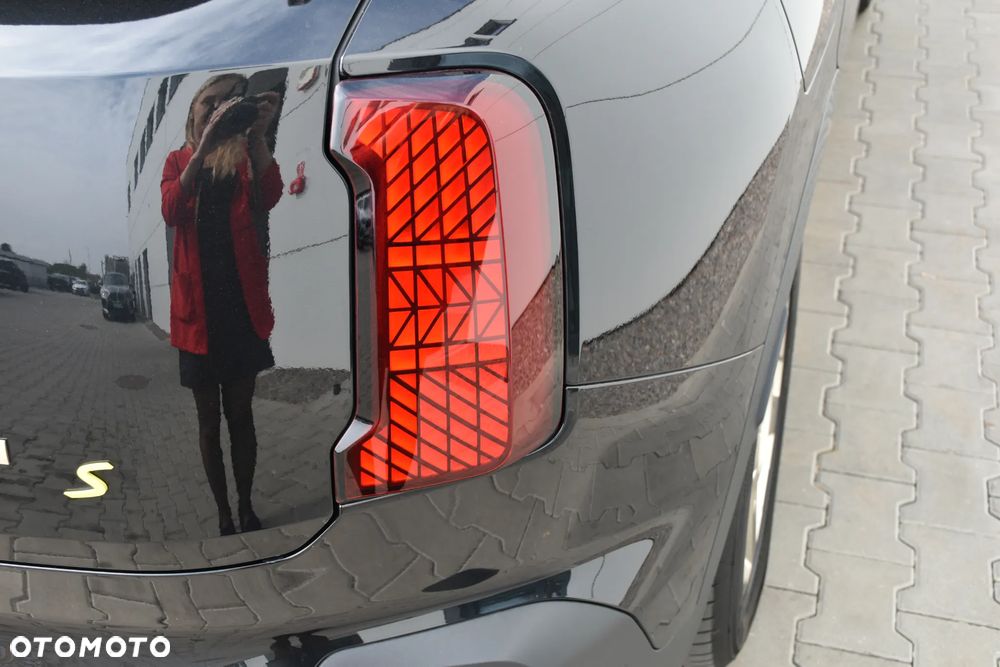 MINI Countryman SE ALL4 66.5kWh Linia Favoured - 11