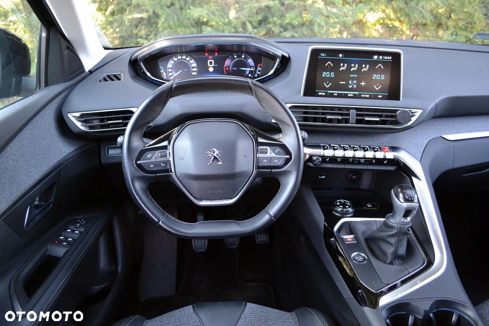 Peugeot 3008 - 22