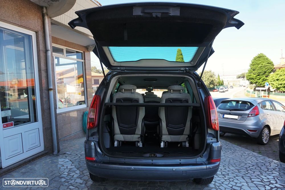 Peugeot 807 2.0 HDi Navteq - 15