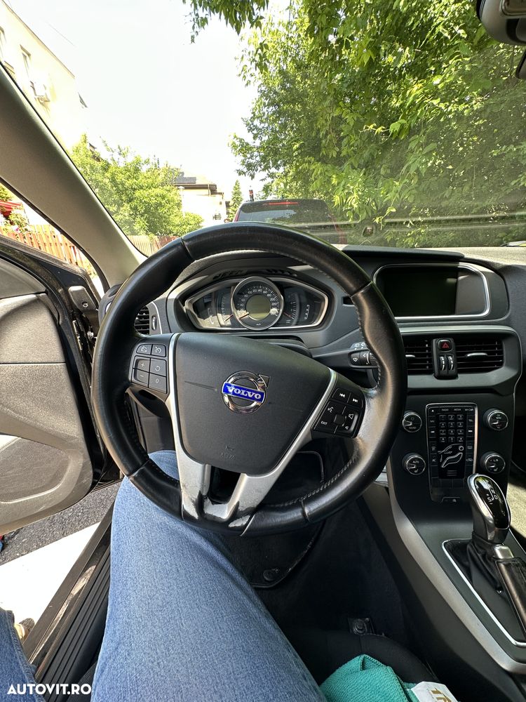 Volvo V40 D3 Geartronic - 9