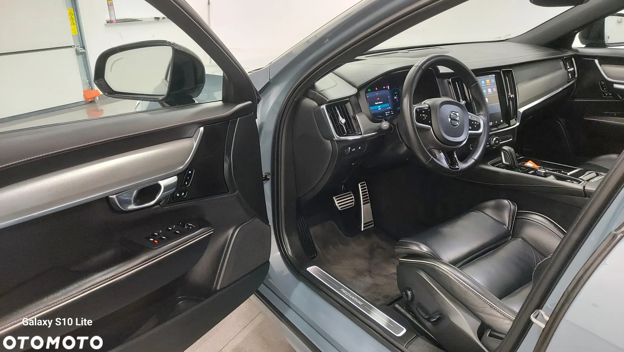 Volvo V90 T8 Twin Engine AWD R Design - 5