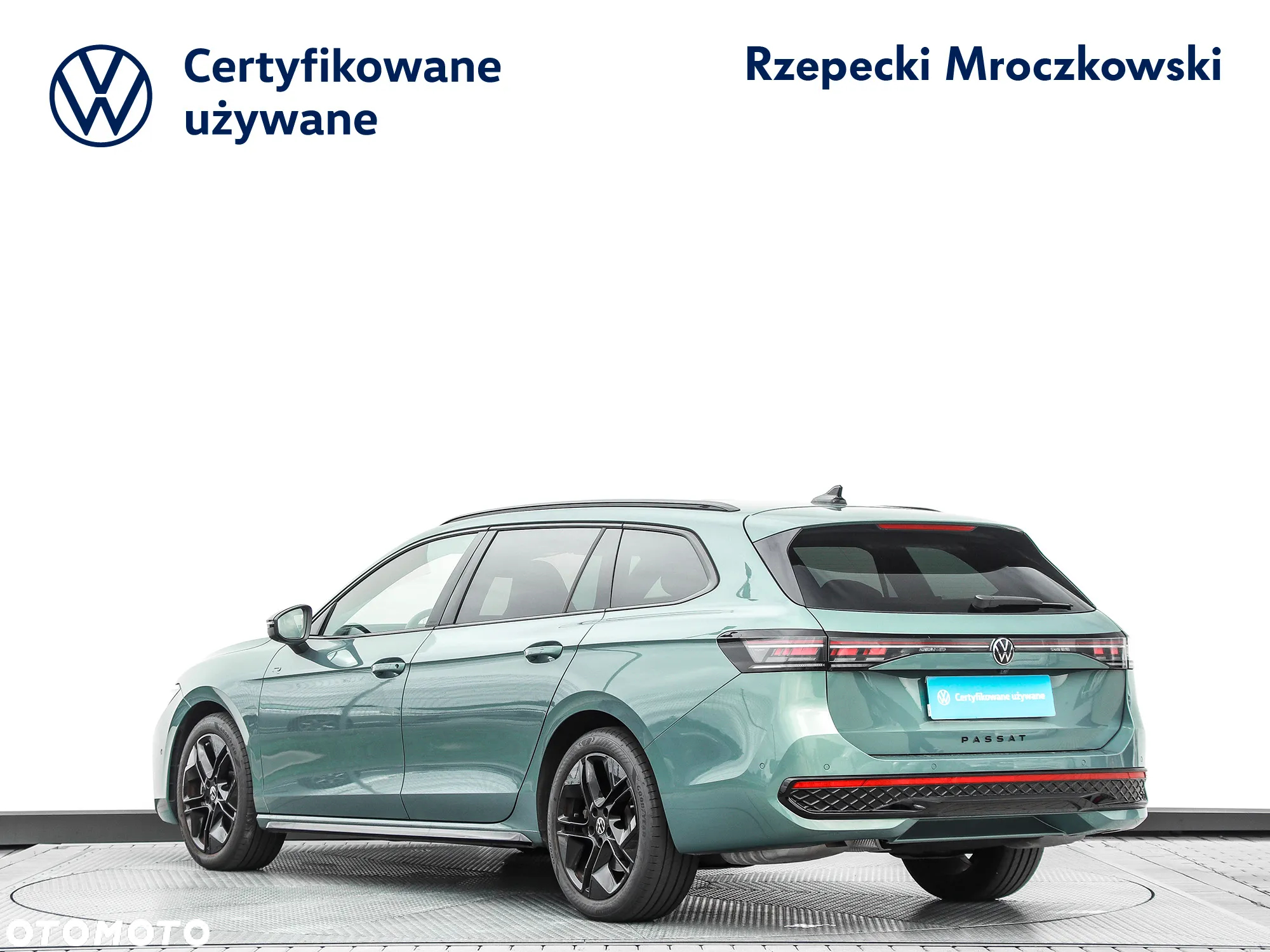 Volkswagen Passat 2.0 TSI 4Mot R-Line Plus DSG - 8