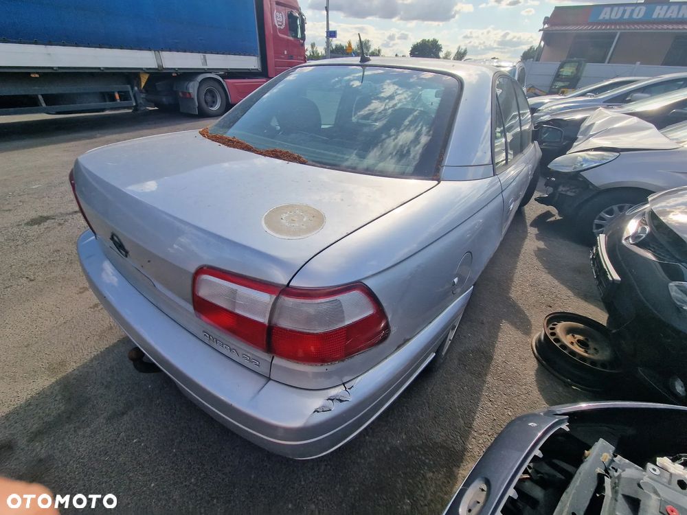 Opel Omega 2.5TD 2001r. 106KW Cały na części - 4