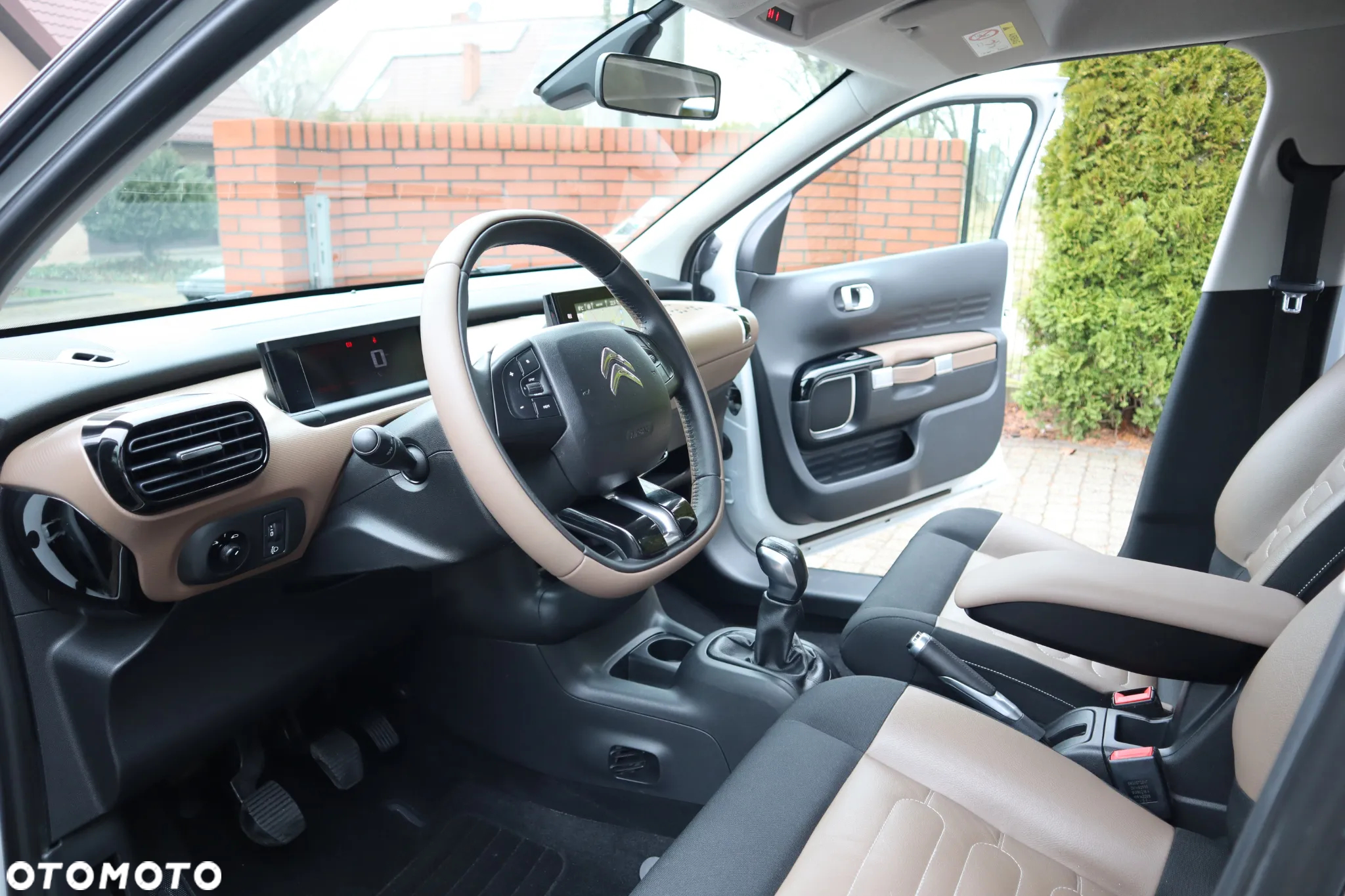 Citroën C4 Cactus 1.2 PureTech Feel S&S - 9