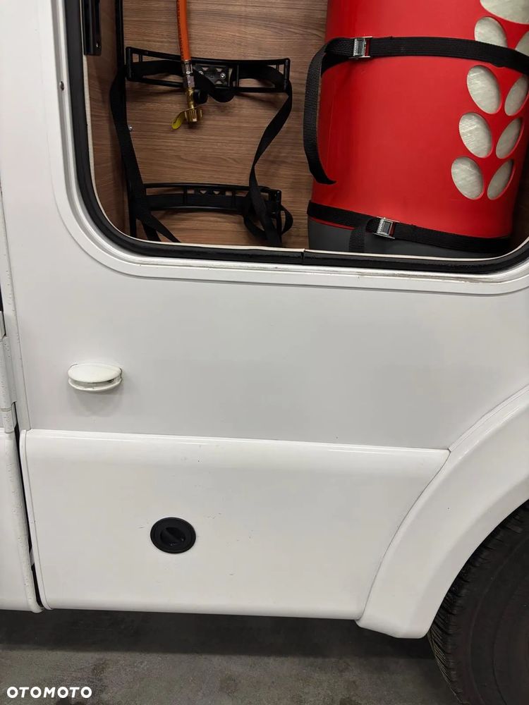 Weinsberg Weinsberg CaraCompact Suite MB 640 MEG EDITION [PEPPER] - 38