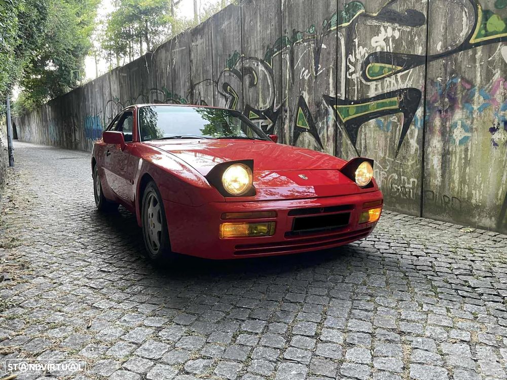 Porsche 944 Turbo - 30