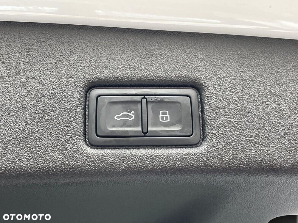 Audi Q5 Sportback - 10