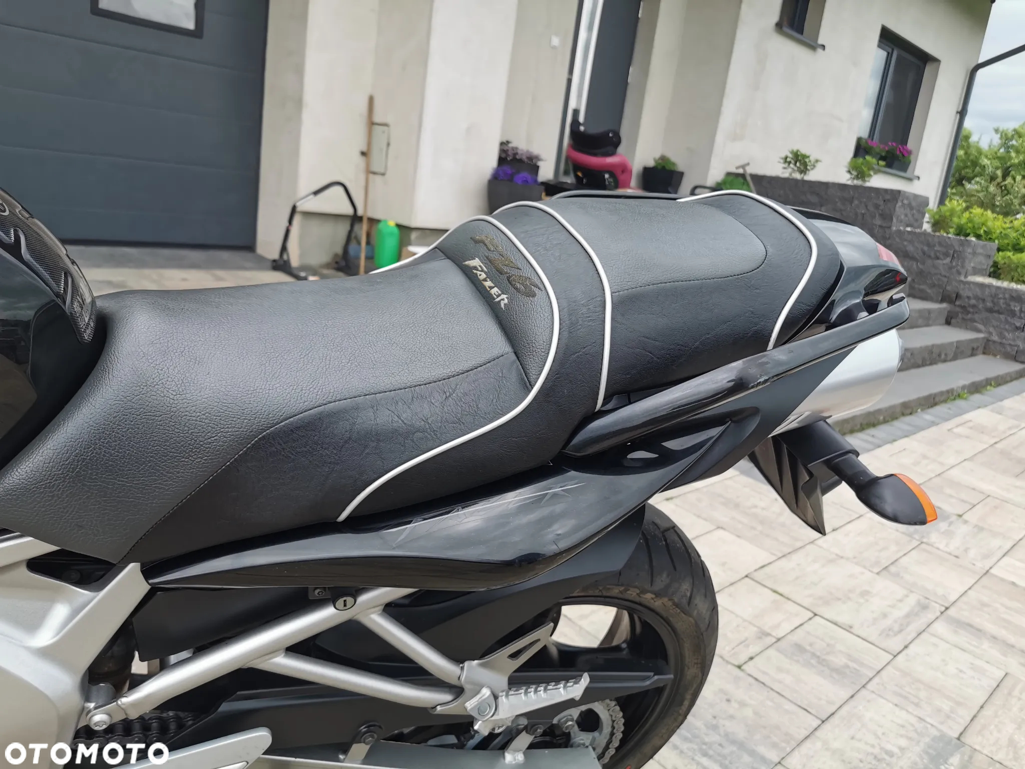 Yamaha FZ6 - 8