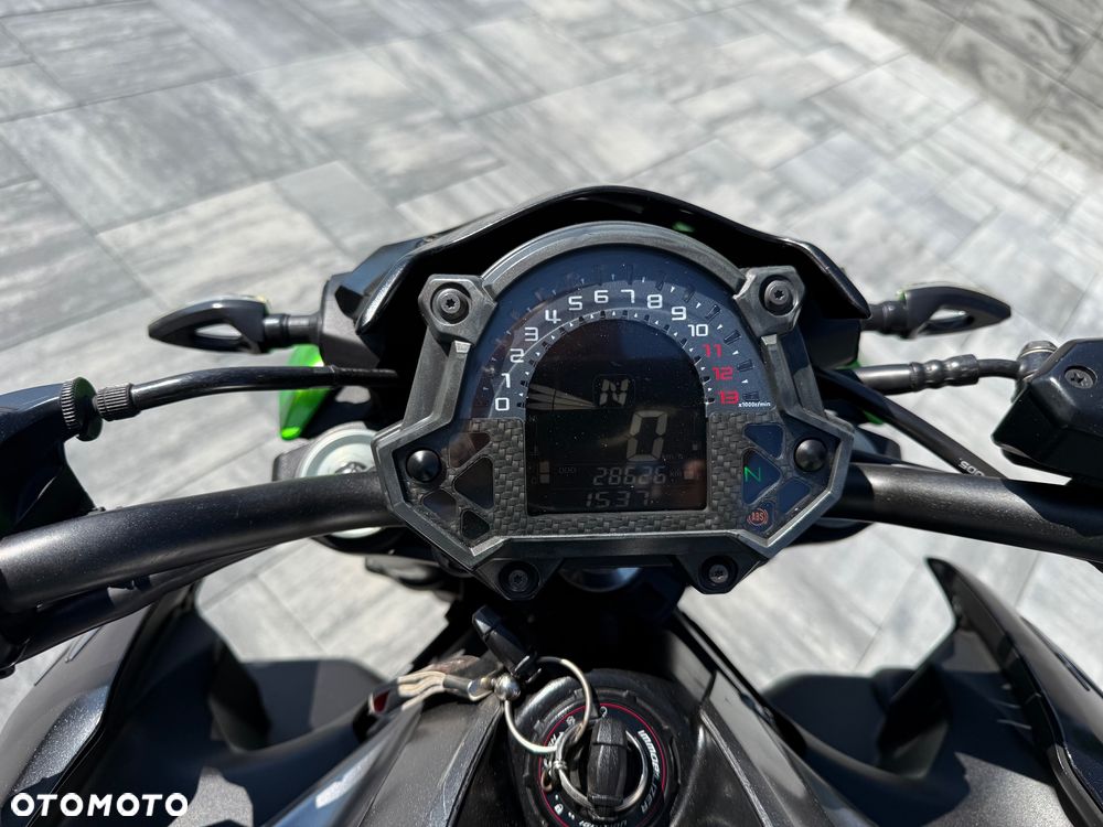 Kawasaki Z 900 - 10