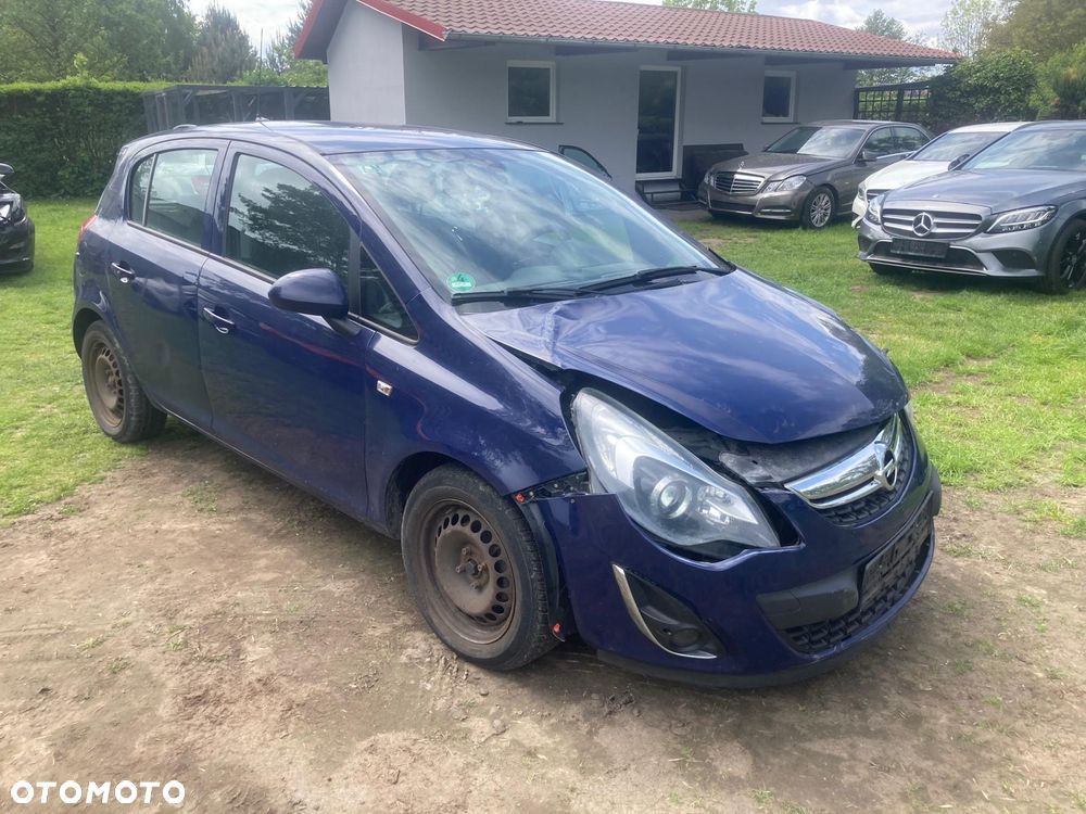 Opel Corsa 1.4 16V Cosmo - 2
