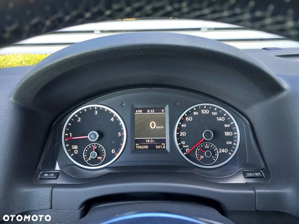 Volkswagen Tiguan 2.0 TDI 4Mot R-Style DSG - 37