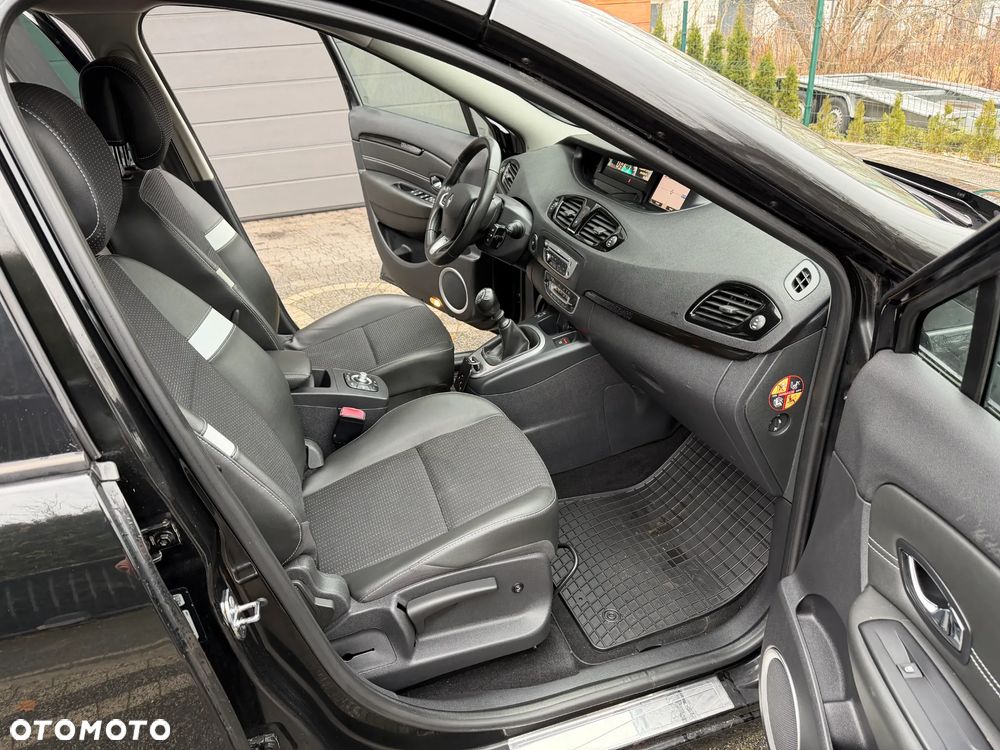 Renault Grand Scenic - 18