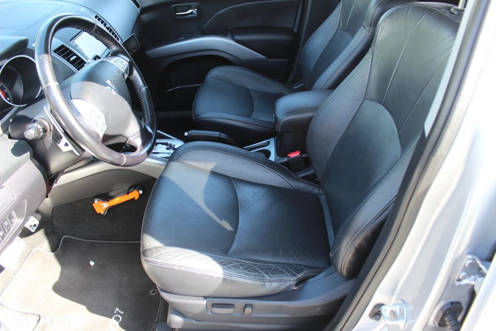 Peugeot 4007 - 16