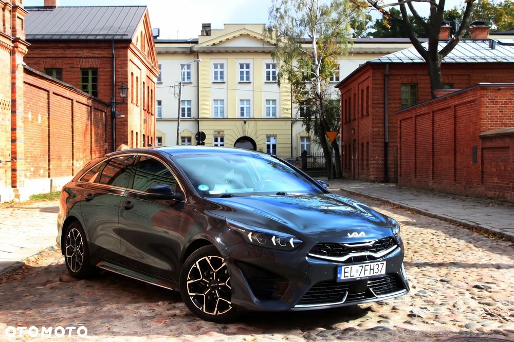Kia Proceed