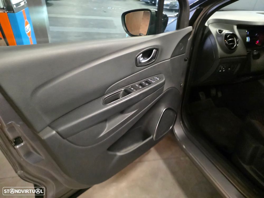 Renault Captur 1.5 dCi Exclusive - 28