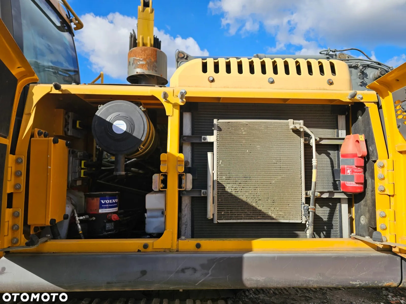 Volvo EC220DL - 16