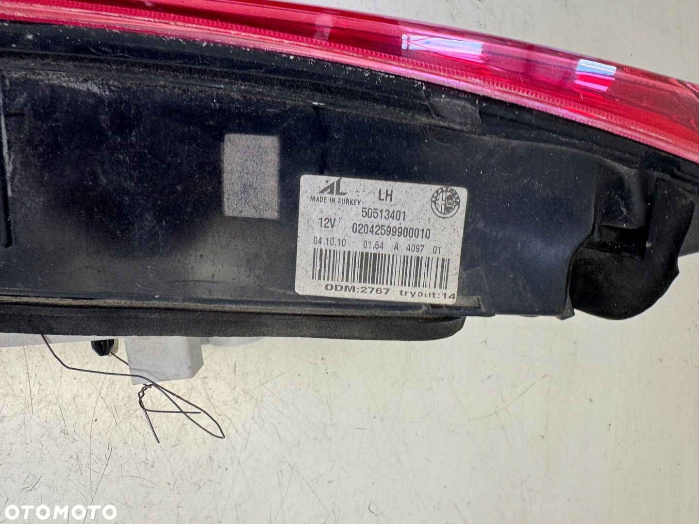 ALFA ROMEO GIULIETTA LAMPA LEWY TYŁ W KLAPĘ 50513401 - 9