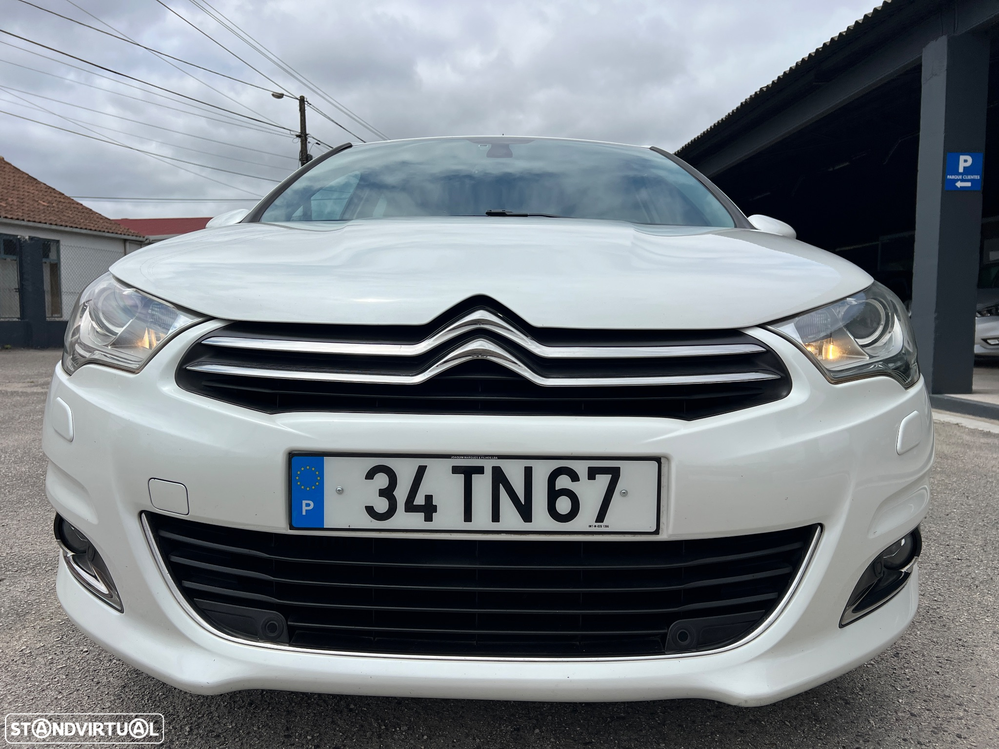 Citroën C4 1.6 BlueHDi Shine - 24
