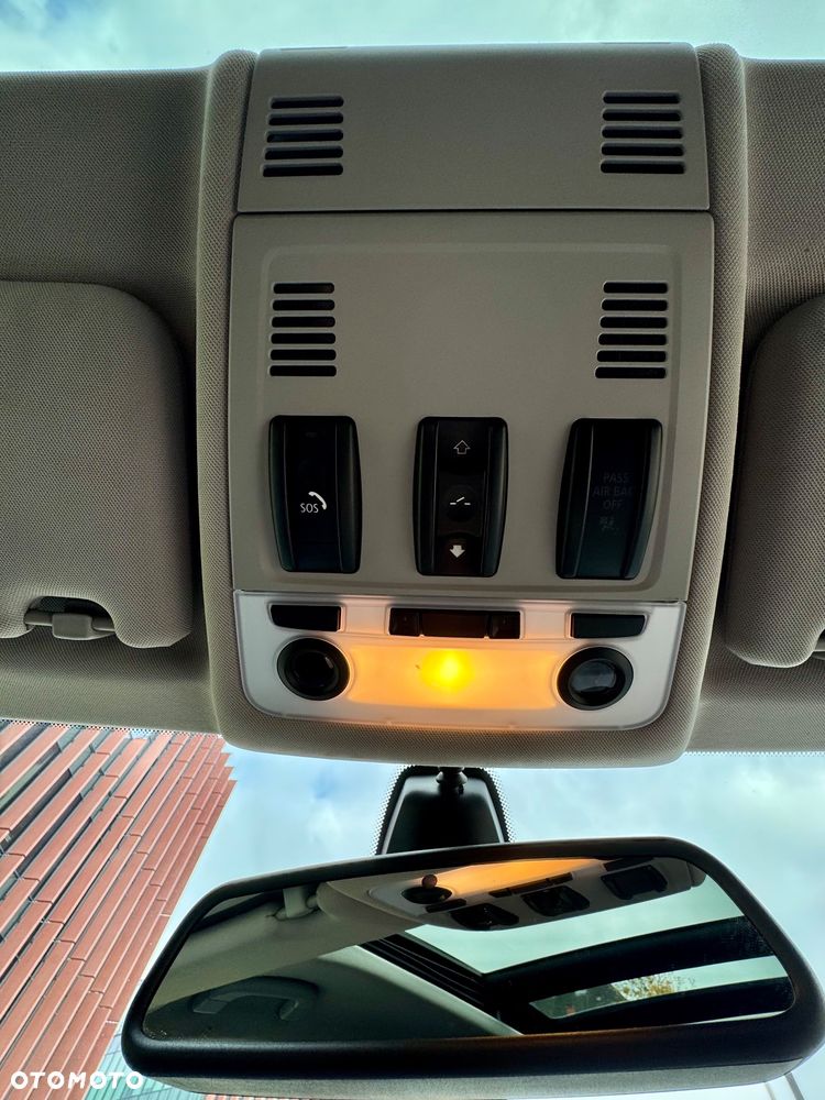 BMW Seria 3 325i - 27