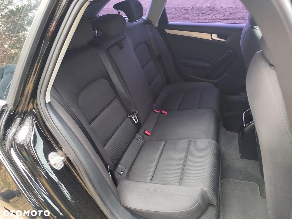 Audi A4 Avant 2.0 TDI S tronic - 26