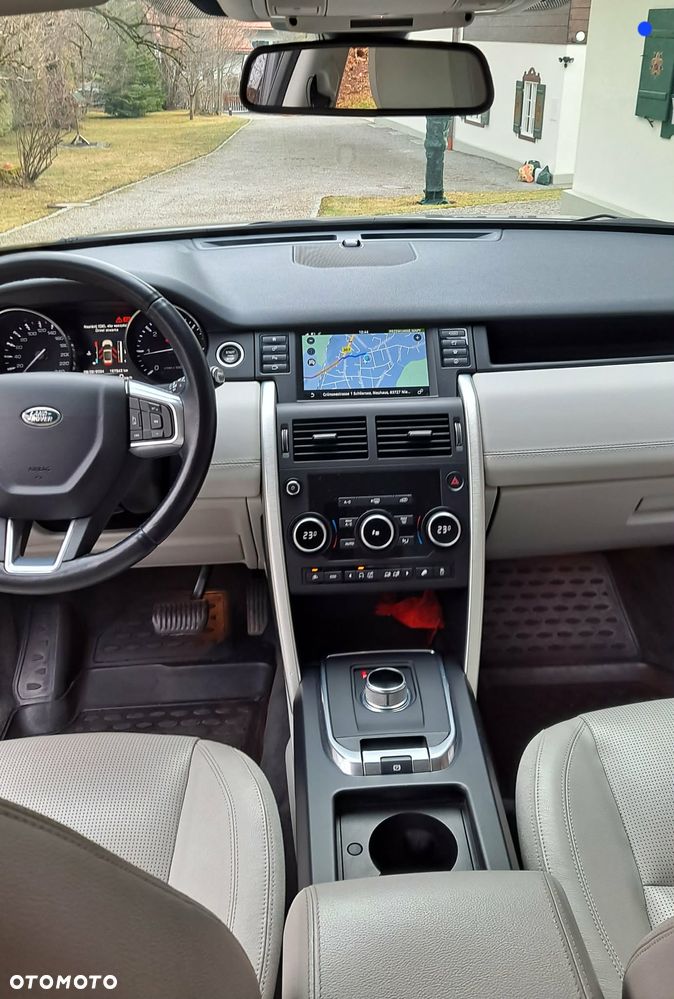 Land Rover Discovery Sport - 9