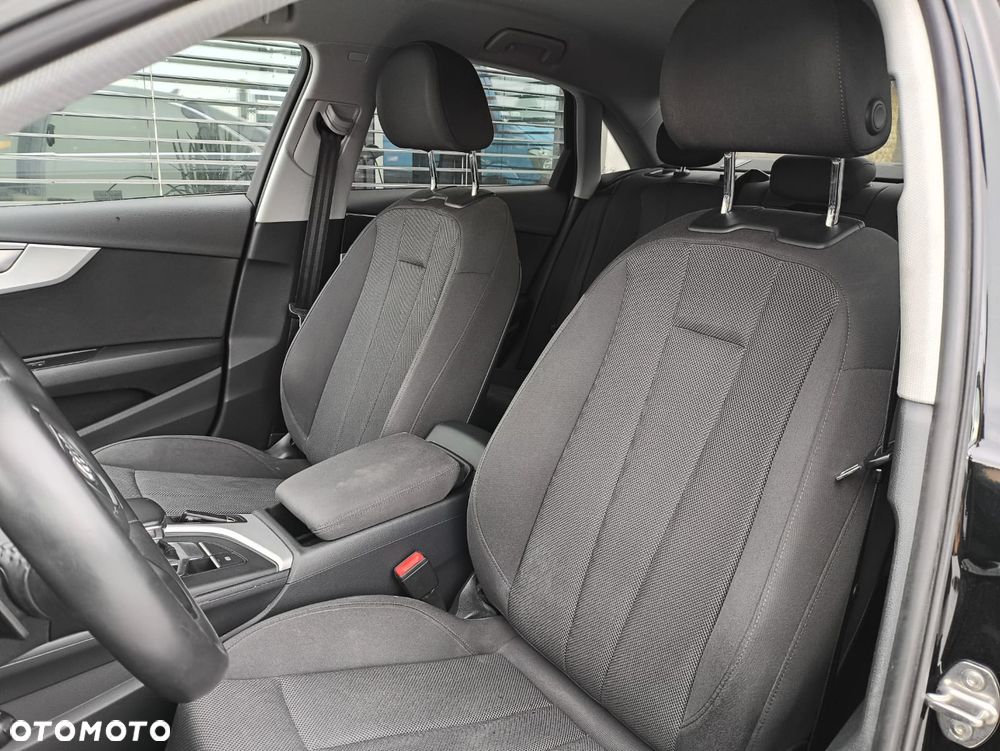 Audi A4 Limousine - 14