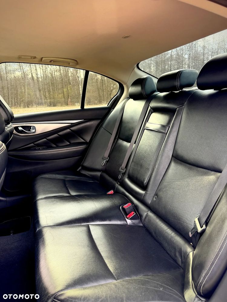 Infiniti Q50 - 14