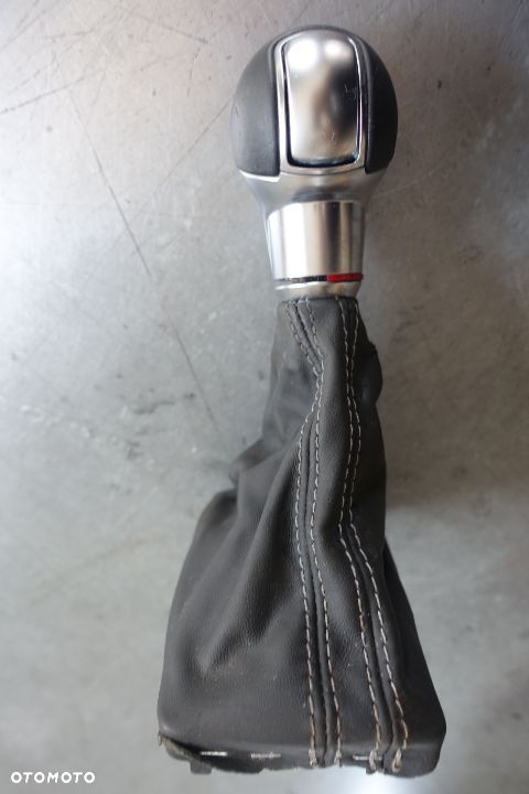 GAŁKA BIEGÓW MIESZEK AUDI Q3 S TRONIC 8U0 - 3