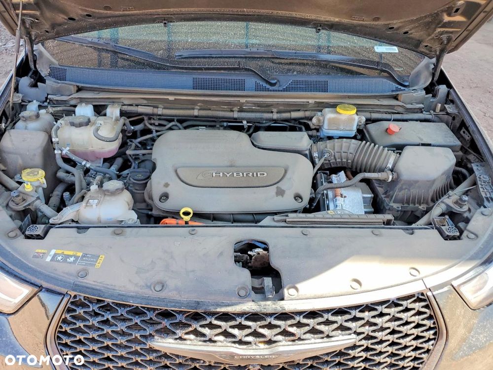 Chrysler Pacifica - 11