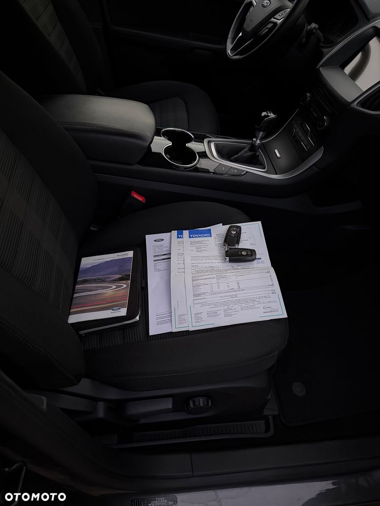Ford Galaxy - 20
