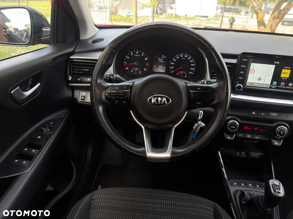 Kia Stonic - 17