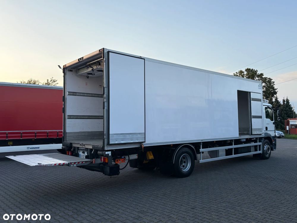 MAN TGM 18.290 ◼️ Chłodnia + Winda ◼️ 2018 ◼️ 329 tys. km ◼️ Automat ◼️ Carrier Supra 1150 Multitemp Silent ◼️ Drzwi boczne - 17