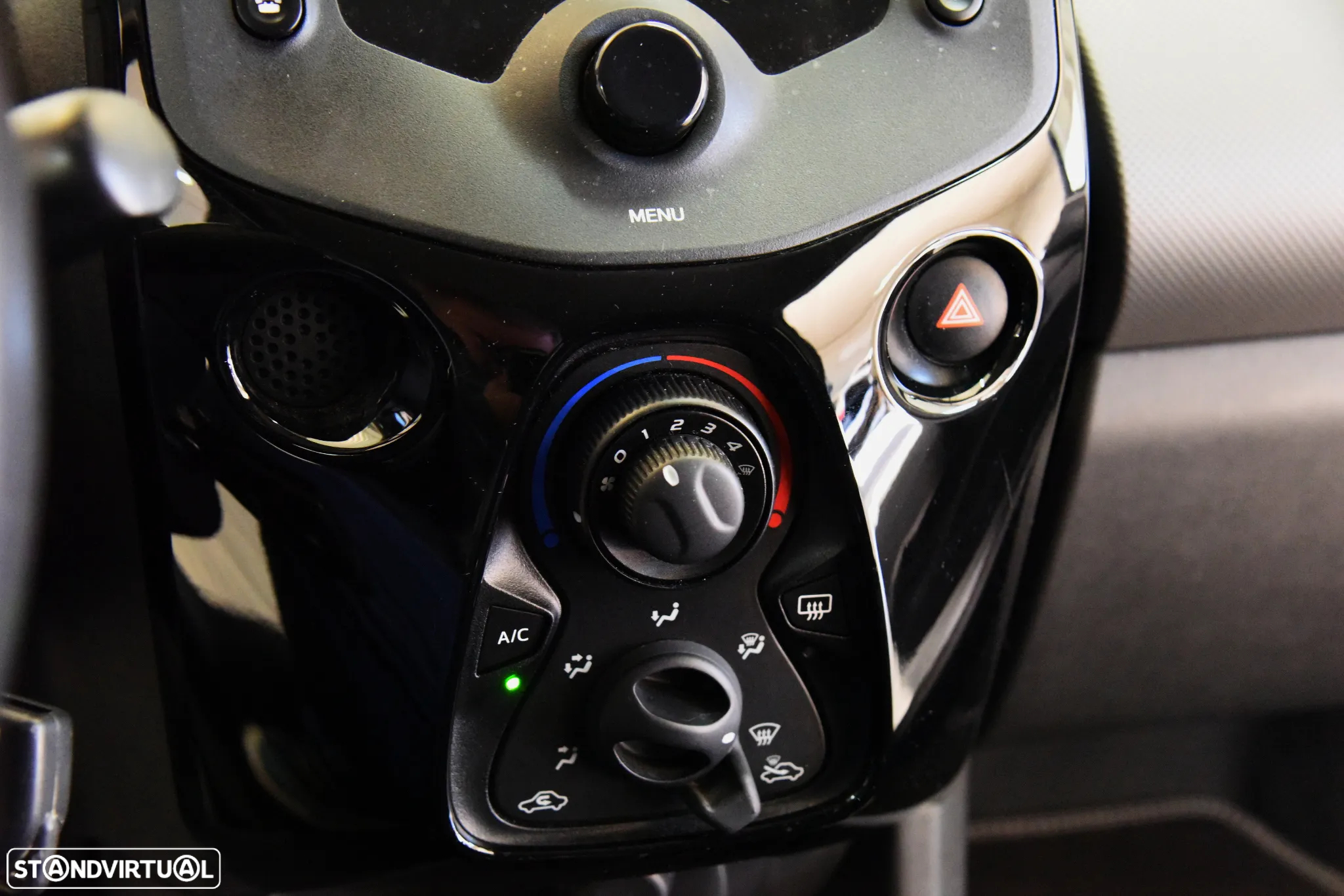 Peugeot 108 1.0 VTi Allure - 17