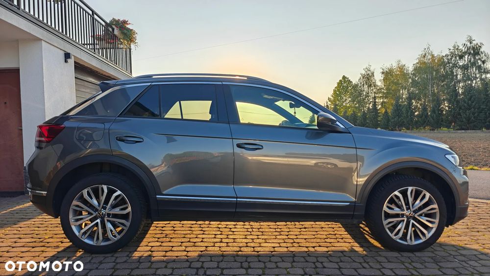 Volkswagen T-Roc - 10