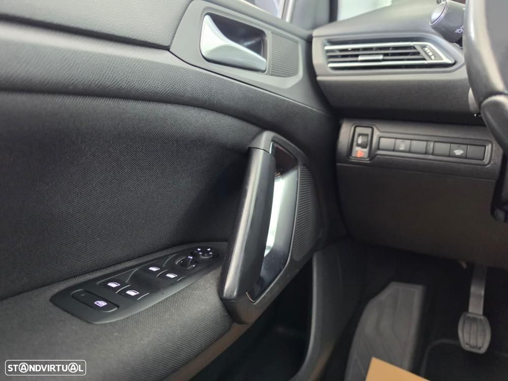 Peugeot 308 SW 1.5 BlueHDi Business Line - 14