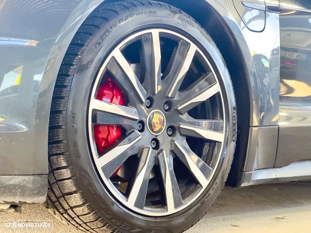 Porsche Taycan 4S - 2