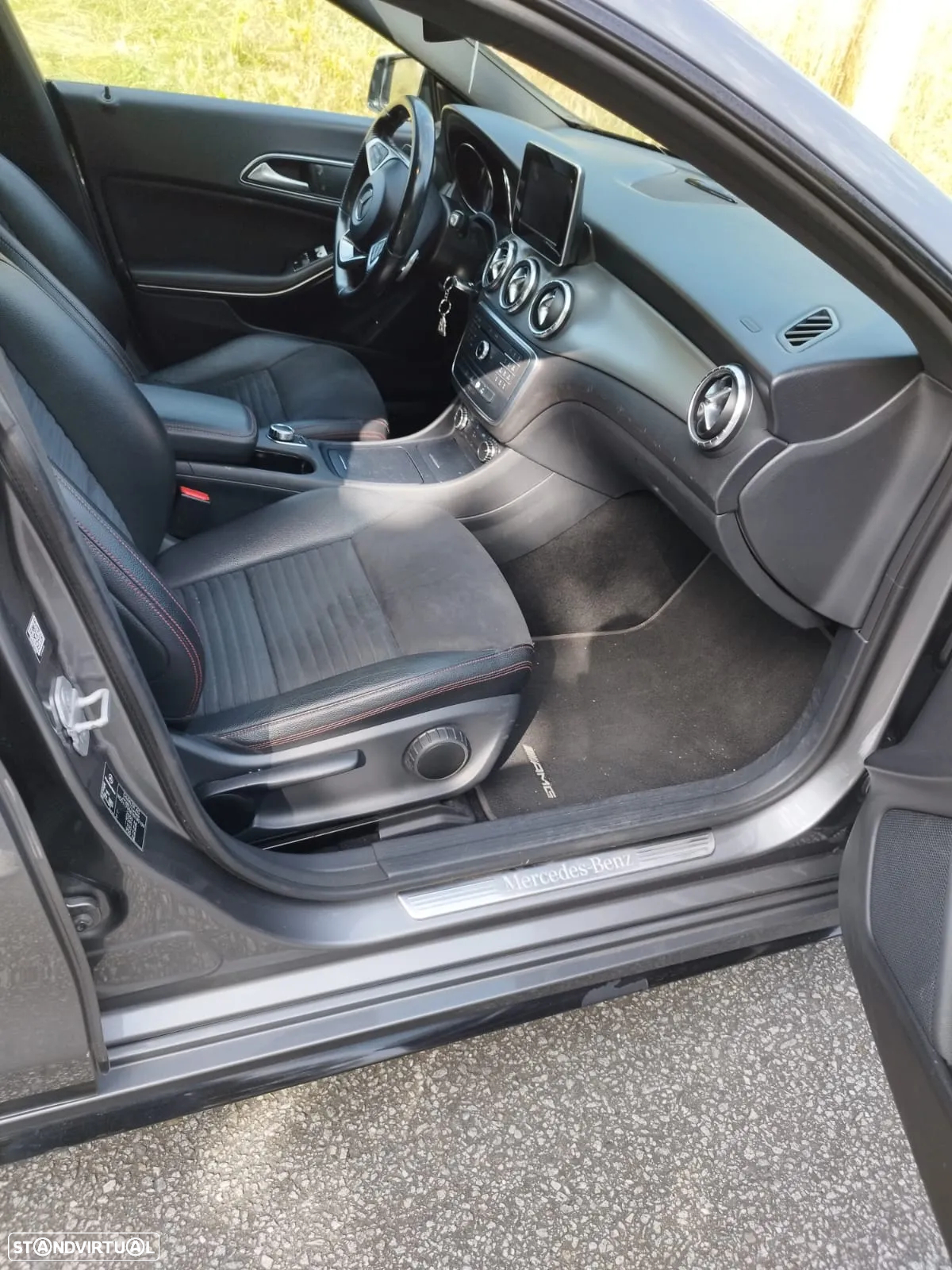 Mercedes-Benz CLA 200 d Shooting Brake AMG Line Aut. - 2