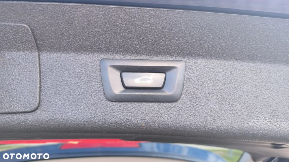 BMW Seria 2 216d - 16