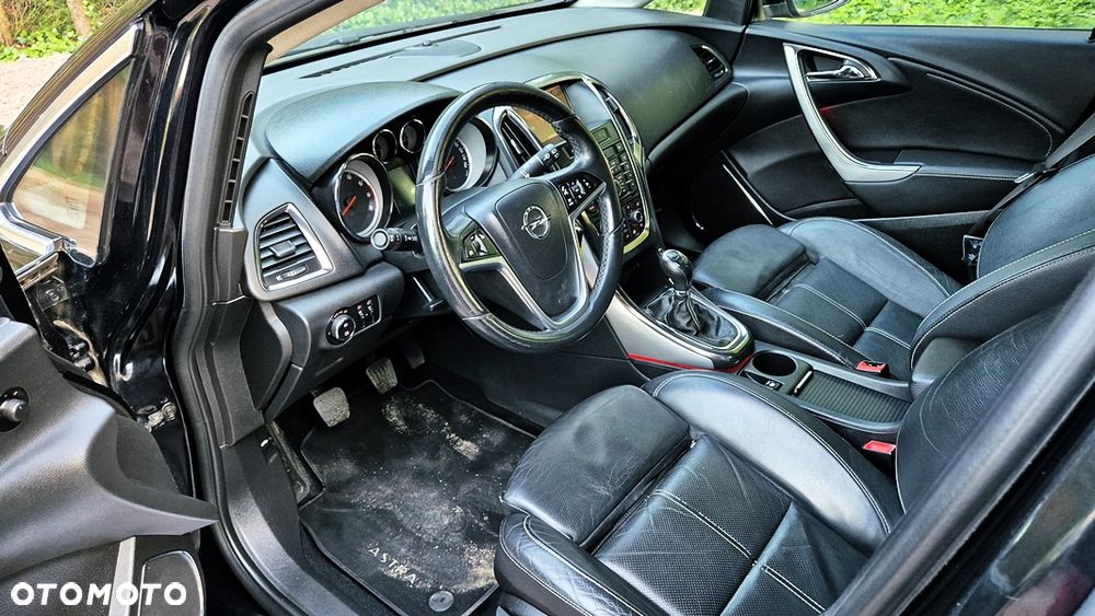 Opel Astra 1.6 Turbo Innovation - 29