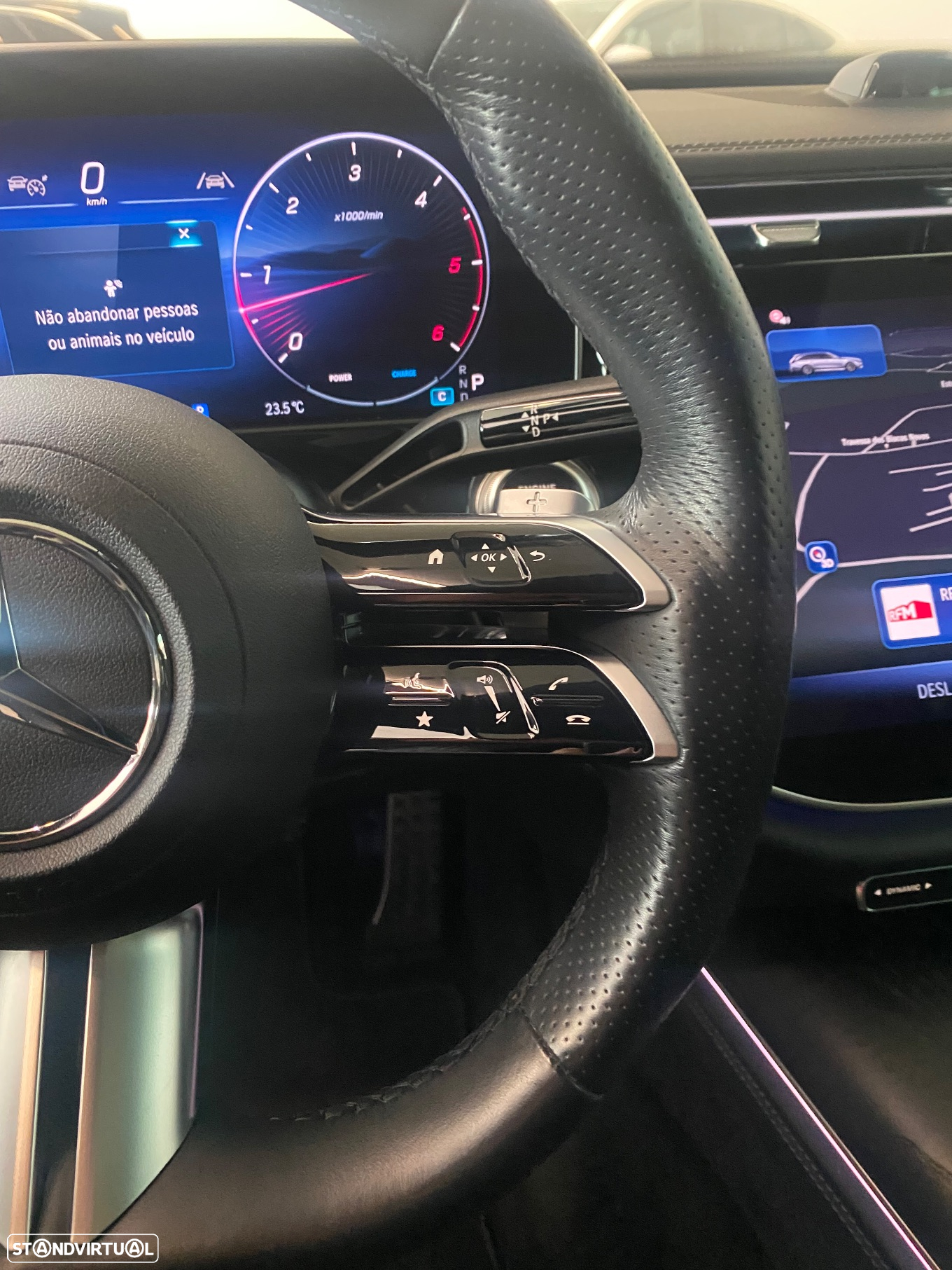 Mercedes-Benz E 220 d - 13