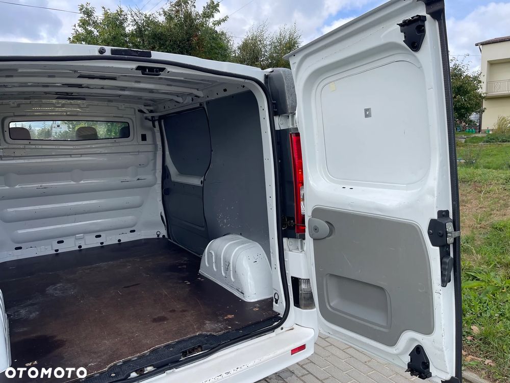 Opel Vivaro - 17