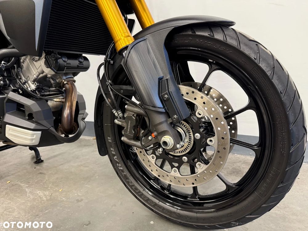 Suzuki V-STROM - 7