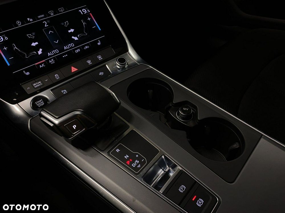 Audi A6 Avant - 25