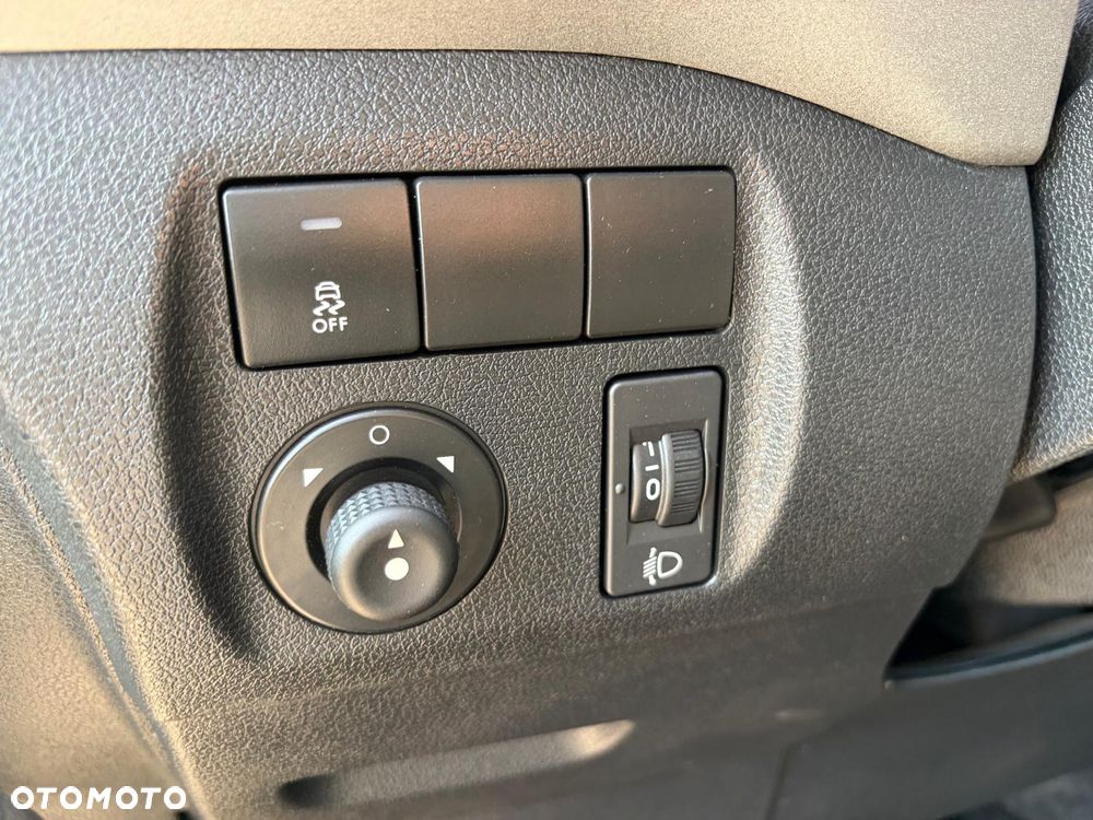 Citroën Berlingo Multispace BlueHDi 100 FEEL - 33