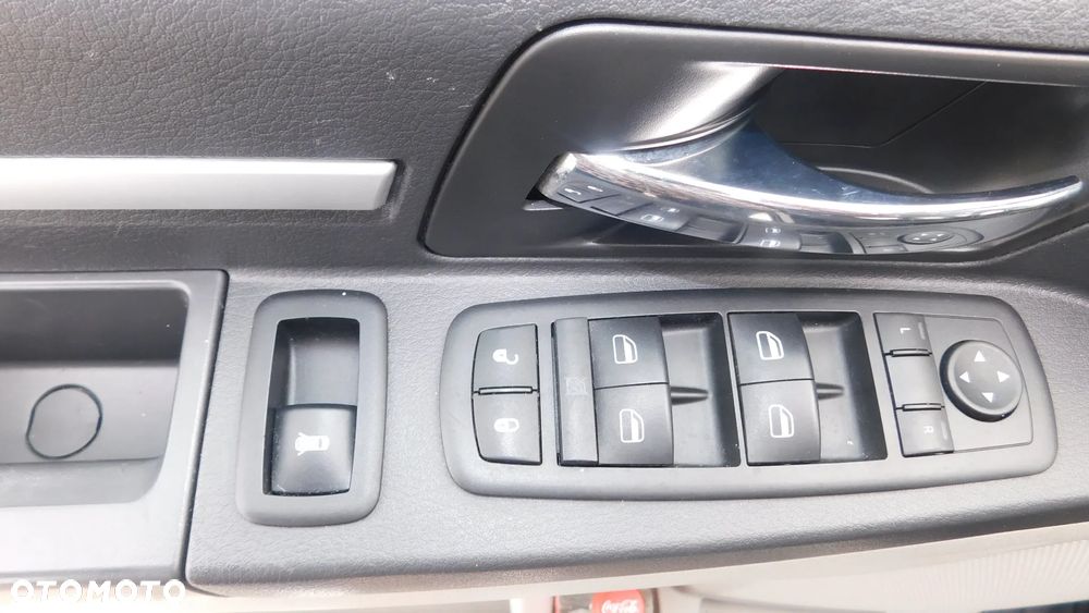 Dodge Grand Caravan 3.8 SXT - 23