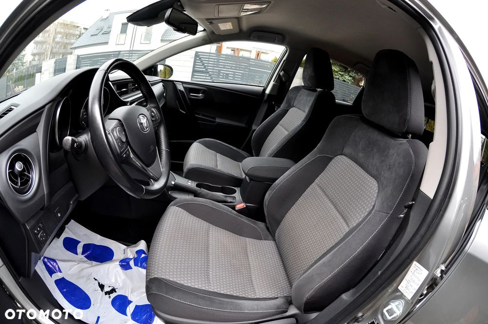 Toyota Auris - 6