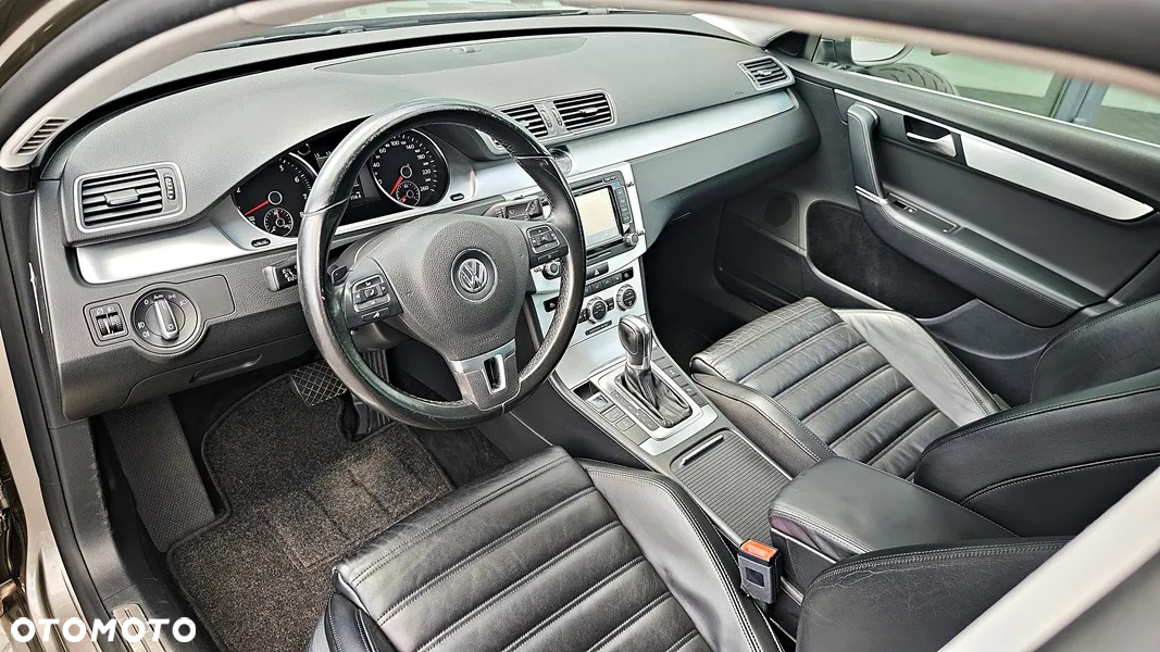 Volkswagen Passat 1.4 TSI BMT Comfortline DSG - 28